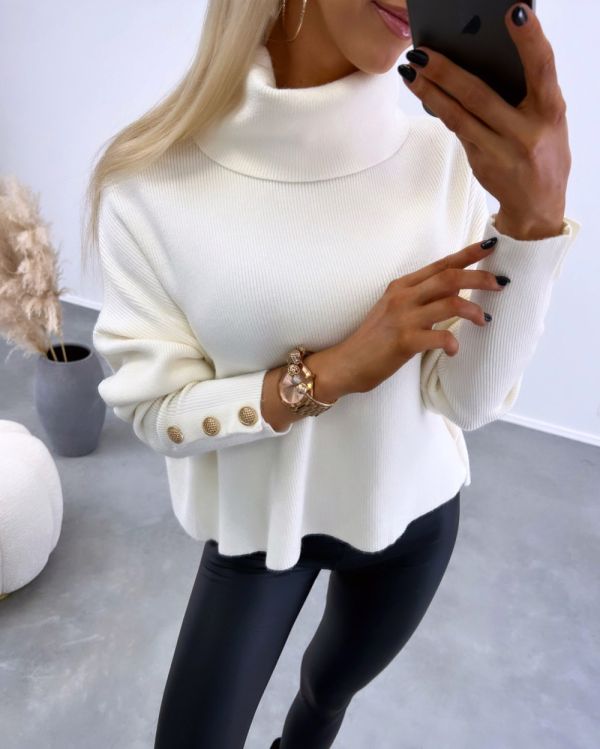 White High-neck Knit With Gold Buttons